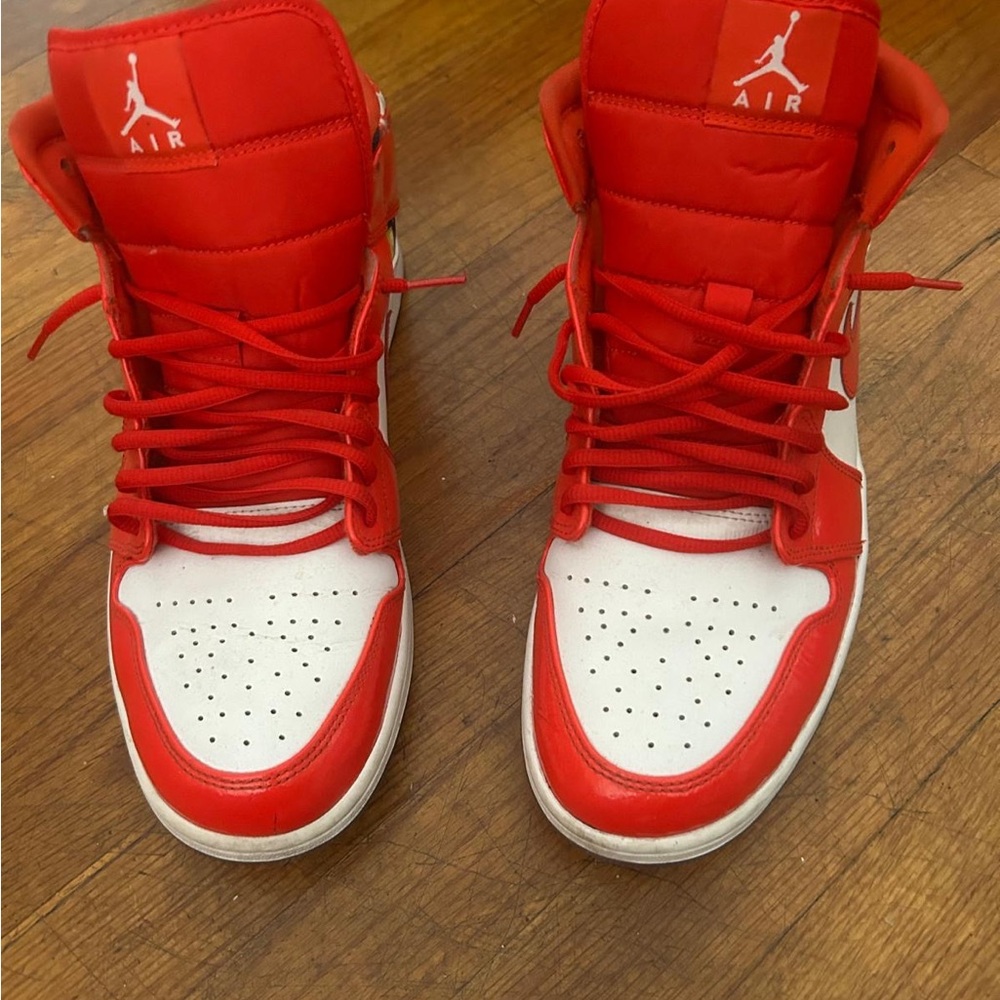 Nike Air Jordan 1
